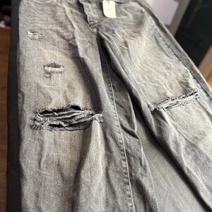Black forever 21 boyfriend jeans NWT